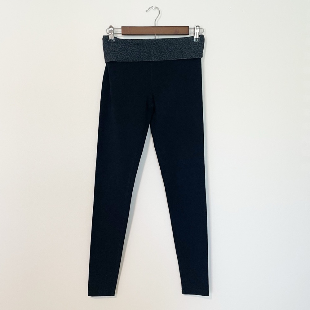 Victoria’s Secret Black Fold Over Style Yoga Pants Leggings Size Small